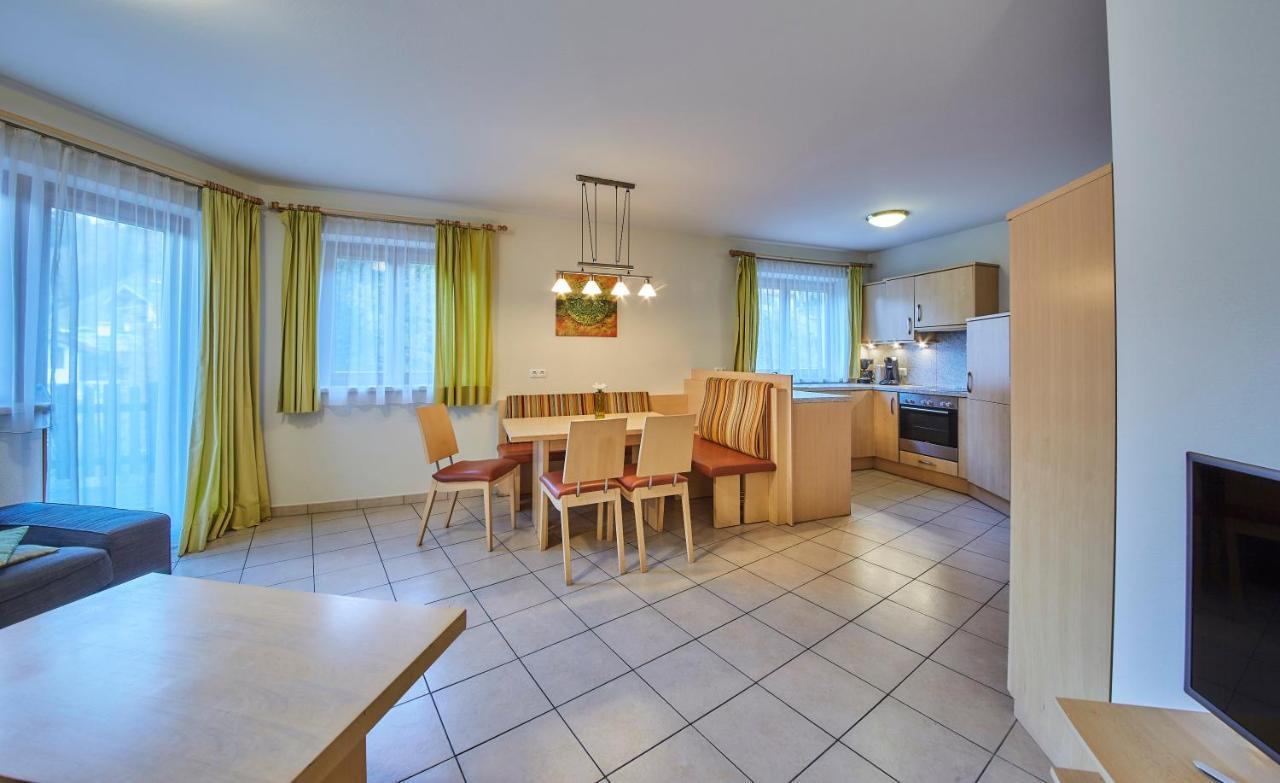 Appartements Hollandia Saalbach-Hinterglemm Exterior photo