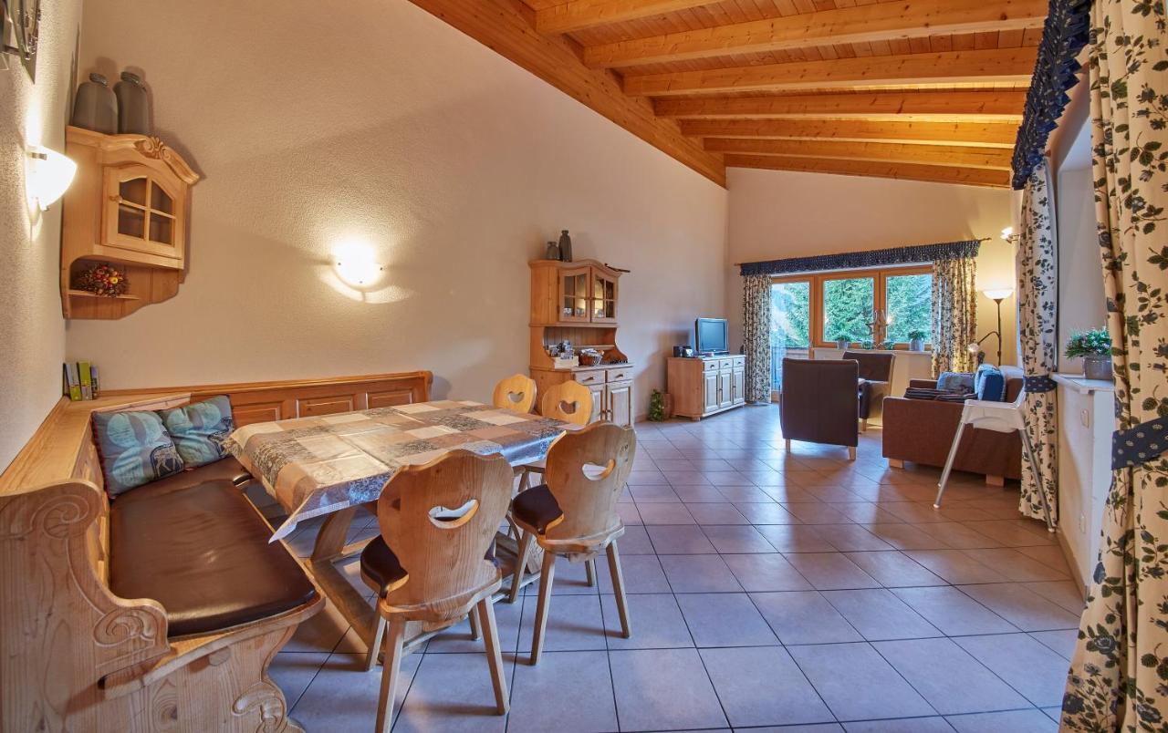 Appartements Hollandia Saalbach-Hinterglemm Exterior photo