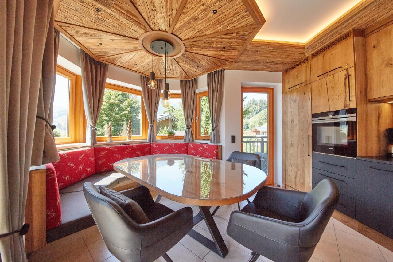 Appartements Hollandia Saalbach-Hinterglemm Exterior photo